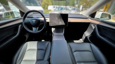 Tesla Model Y Max Range Dual AWD