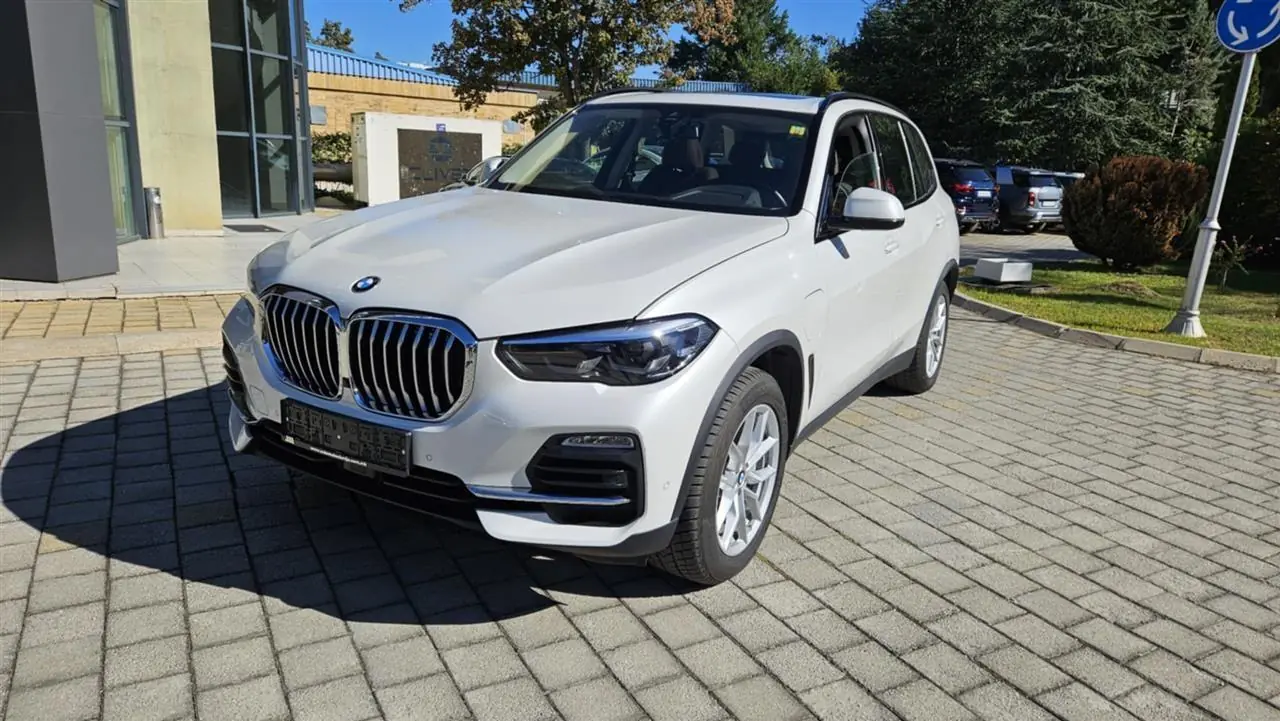 bmw-x5-xdrive45e-phev-3-0-plug-in-hybrid (1)