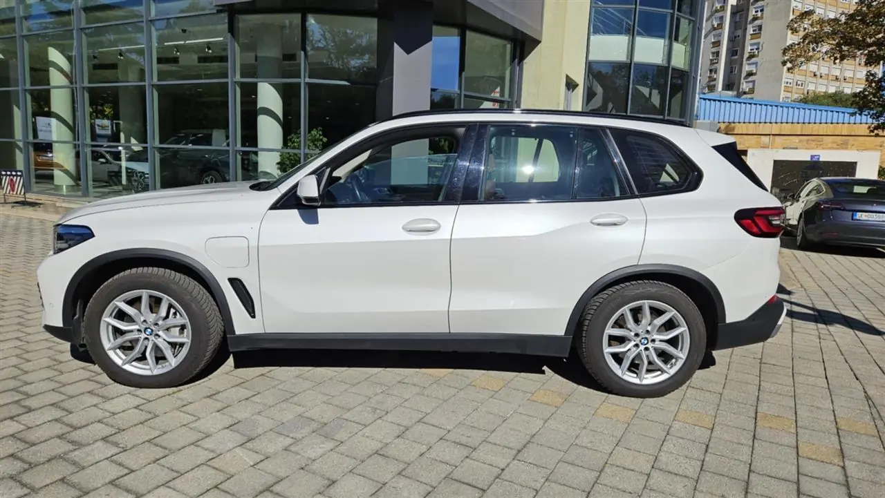 bmw-x5-xdrive45e-phev-3-0-plug-in-hybrid (2)