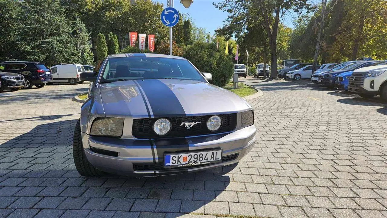 ford-mustang-4-0-213-ks-benzin