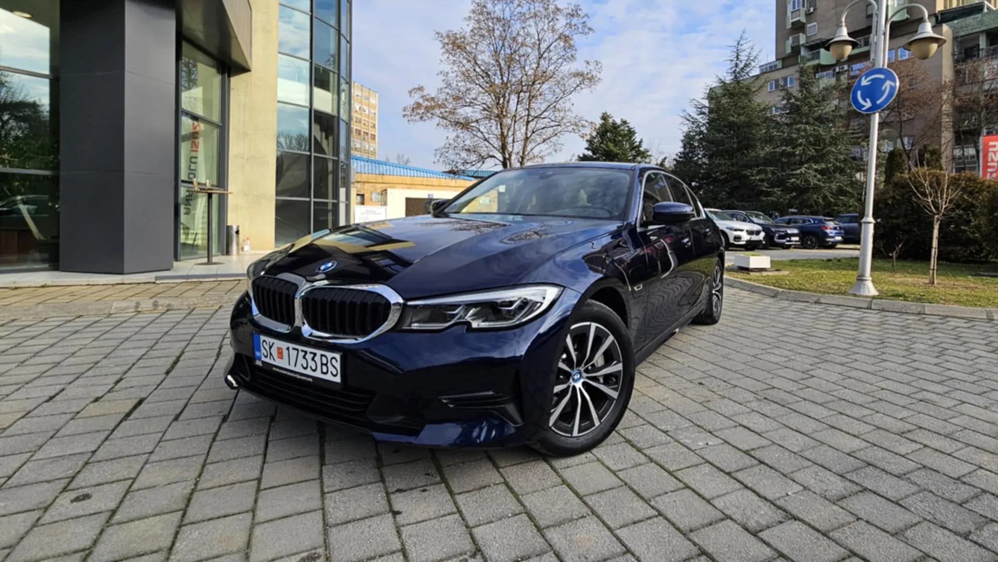 BMW 330